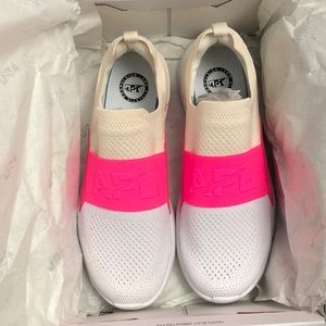 NWT APL Women’s Techloom Bliss Sz 8.5 Pristine/Fusion Pink/White